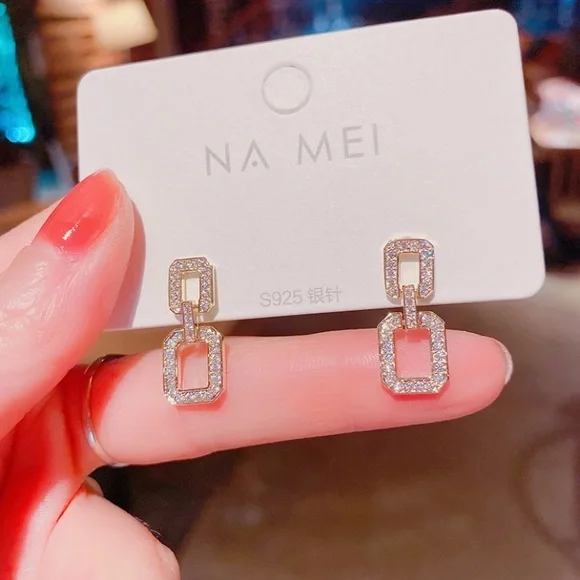 New diamond 18k gold plated new earrings - Picture 3 of 5